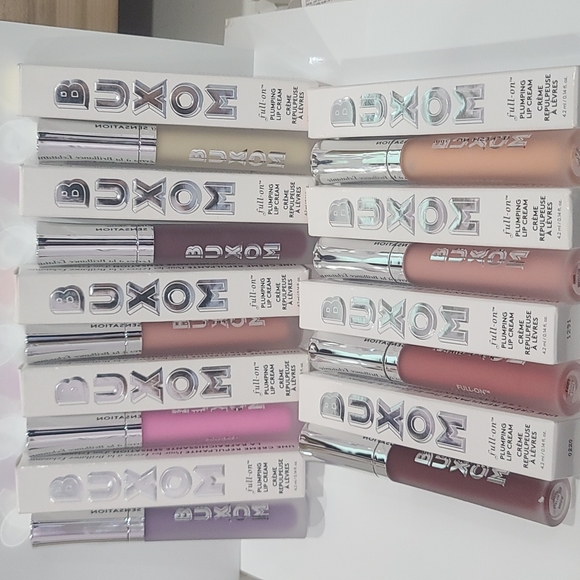 CHOOSE SHADE ✅BUXOM full-on Plumping Lip Cream Gloss ✨ NIB - Picture 1 of 16